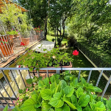Spoleto Splash Torettawifiaircondishwasher - Large Terrace, Patio, Gardens Hotel Strettura
