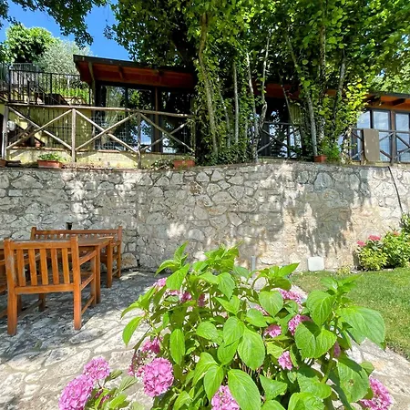 Spoleto Splash Torettawifiaircondishwasher - Large Terrace, Patio, Gardens Hotel *